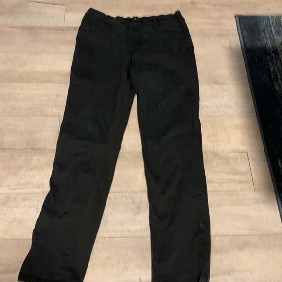 Size 12 Pull on Stretch jeans - Picture 2 of 2